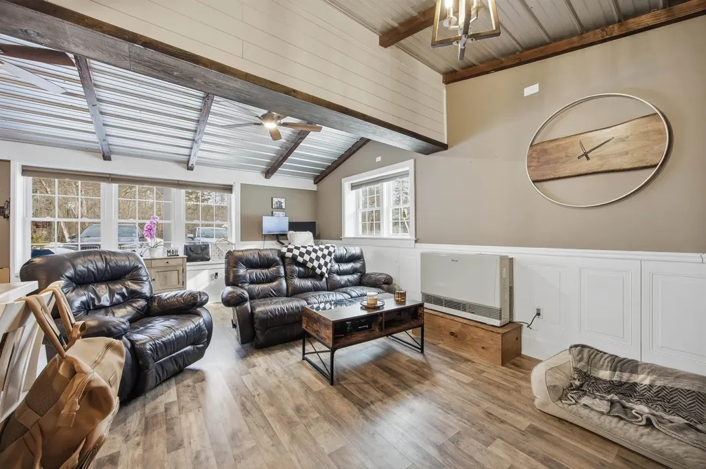 1287 Bearcamp Highway Tamworth NH 03833