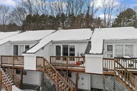 883 Mammoth Road Manchester NH 03104