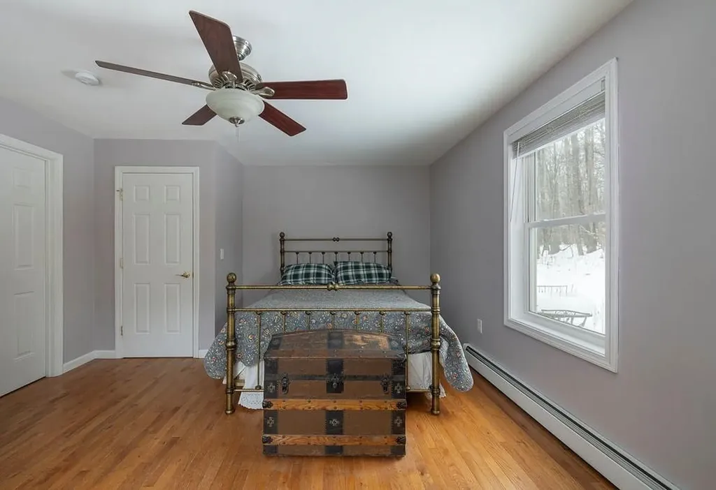 570 County Road Bradford NH 03221