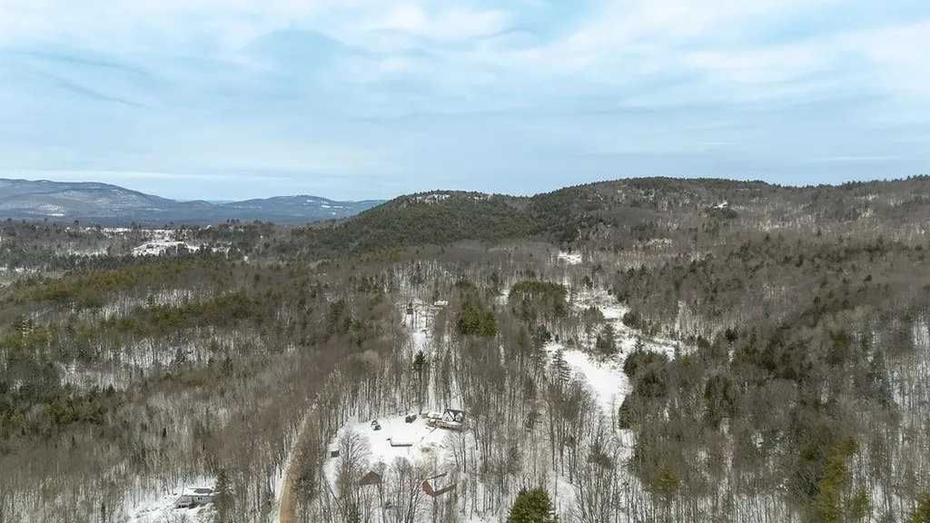 570 County Road Bradford NH 03221