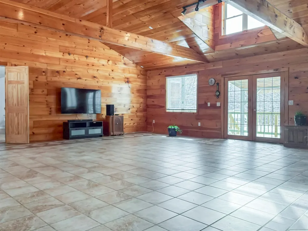 570 County Road Bradford NH 03221