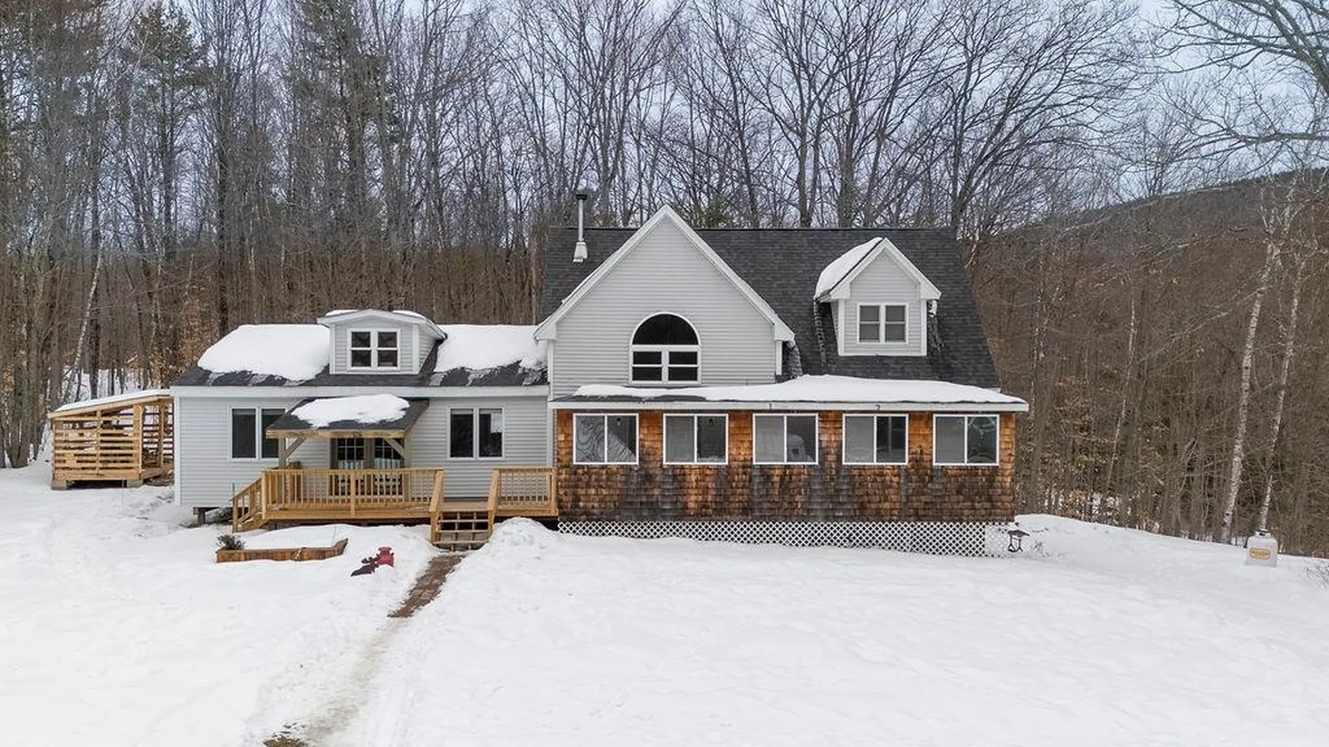 570 County Road Bradford NH 03221