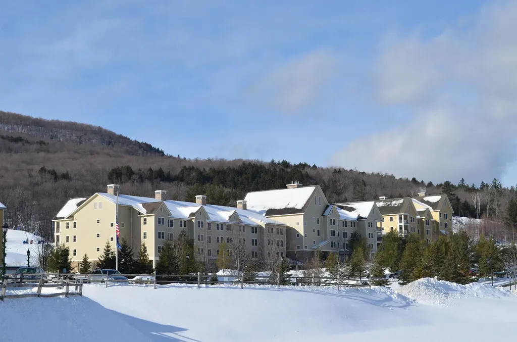 723/725 Qiii Jackson Gore Adams House Ludlow VT 05149