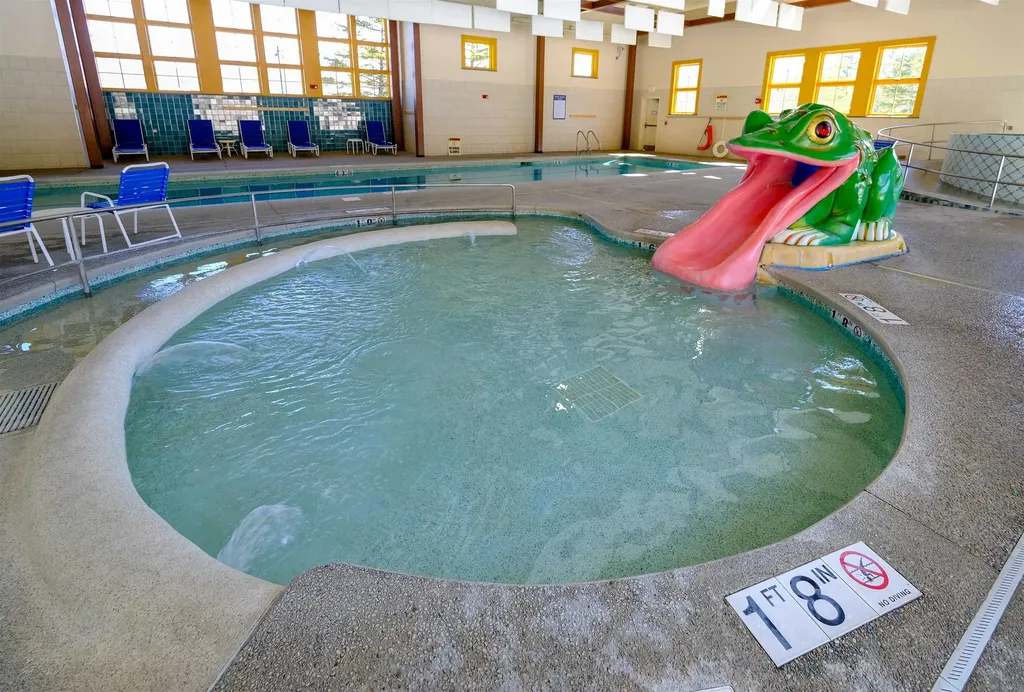 723/725 Qiii Jackson Gore Adams House Ludlow VT 05149