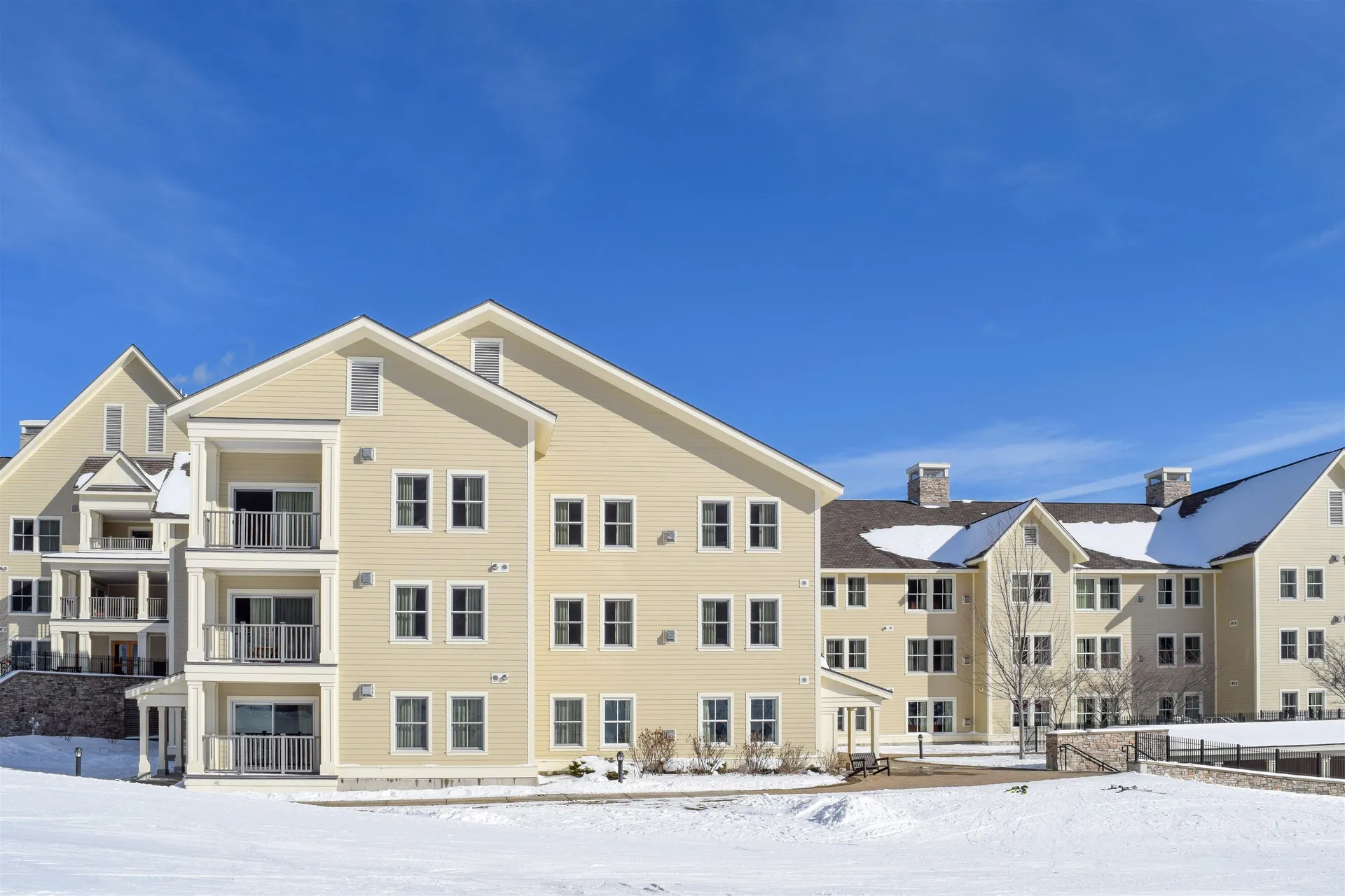 723/725 Qiii Jackson Gore Adams House Ludlow VT 05149