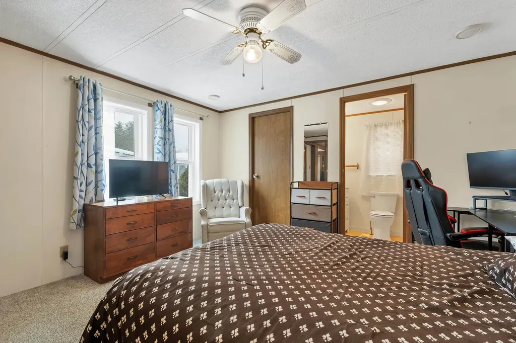 179 Donald Drive Goffstown NH 03045