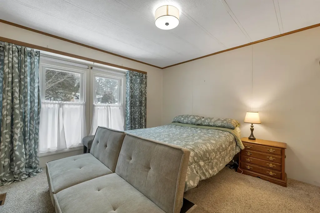 179 Donald Drive Goffstown NH 03045