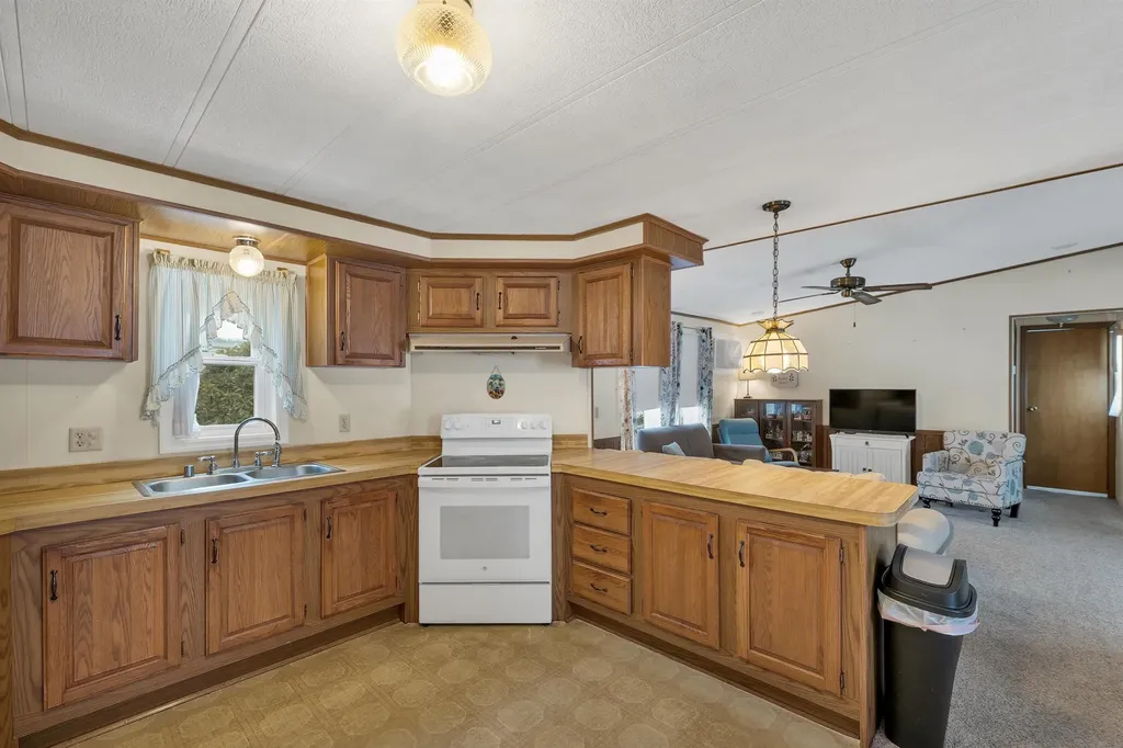 179 Donald Drive Goffstown NH 03045