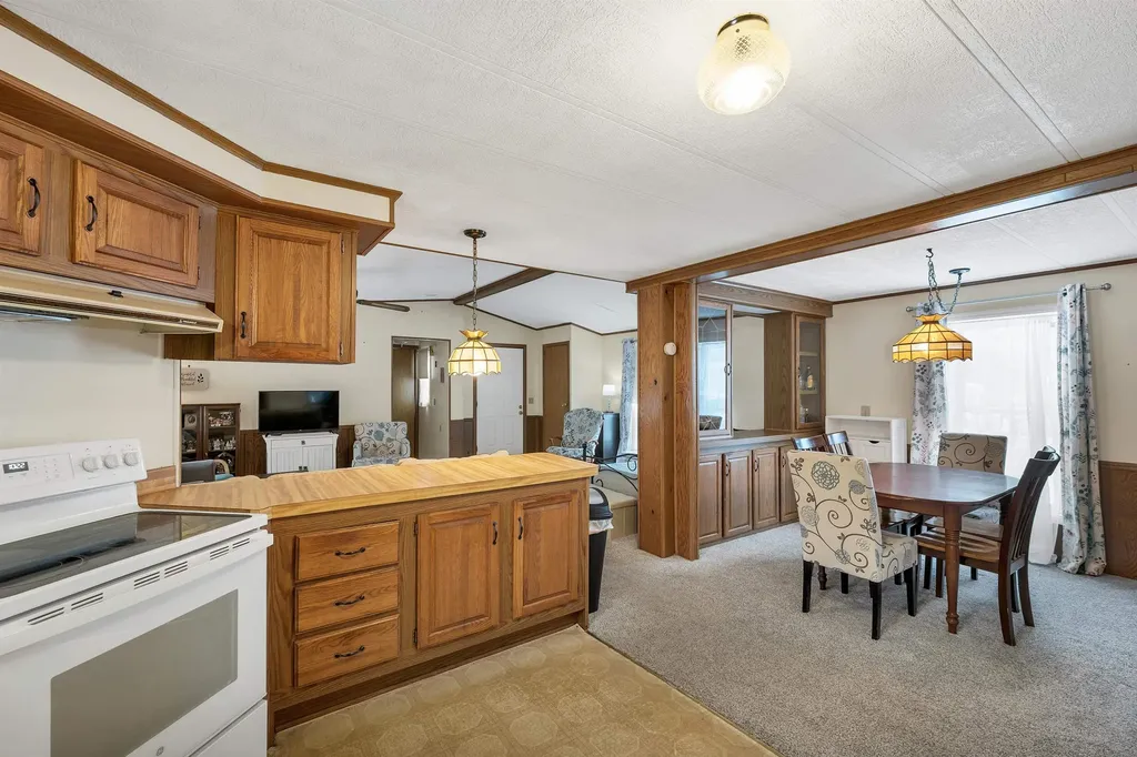 179 Donald Drive Goffstown NH 03045