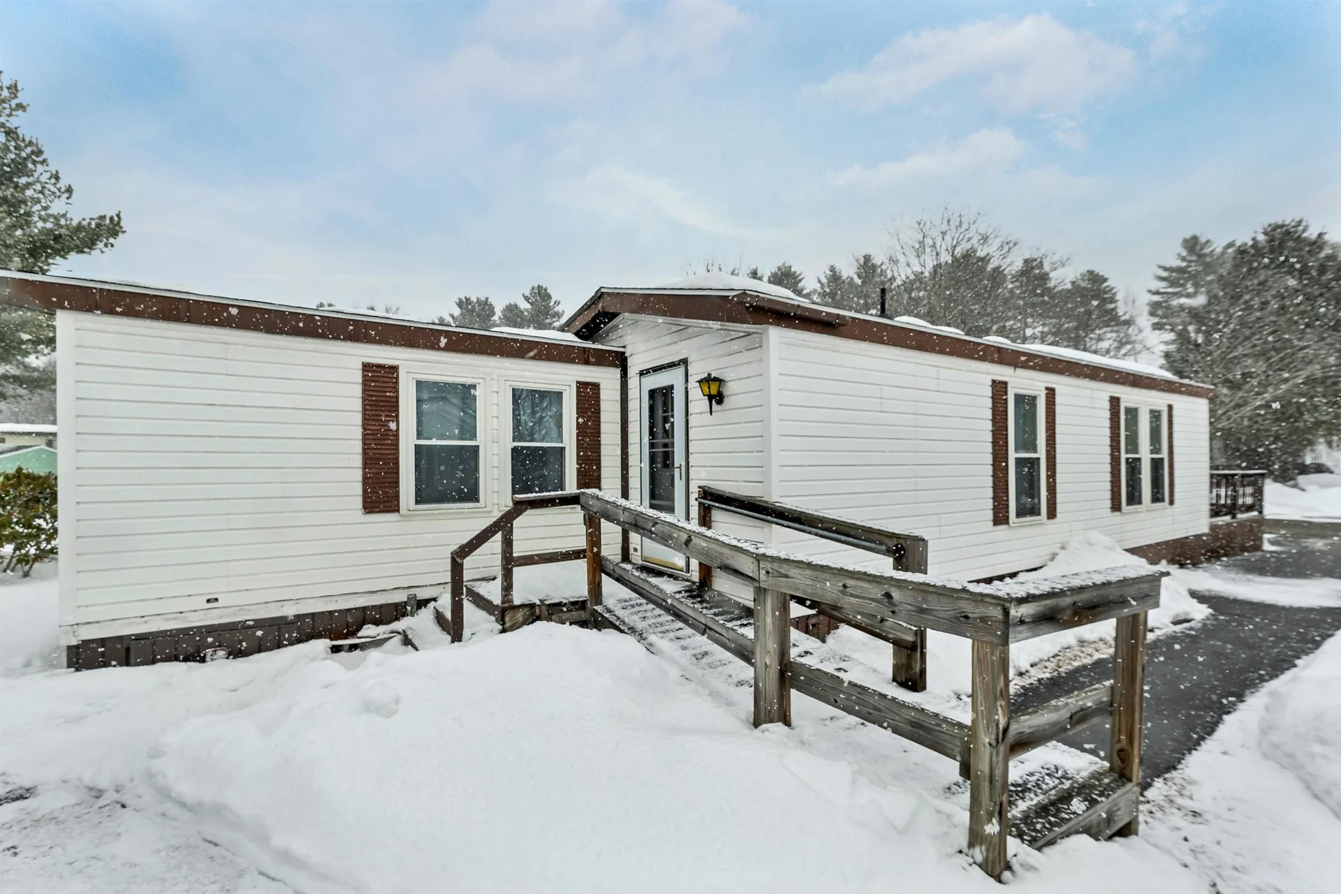 179 Donald Drive Goffstown NH 03045