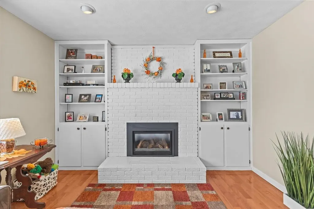 19 Dubois Drive South Burlington VT 05403