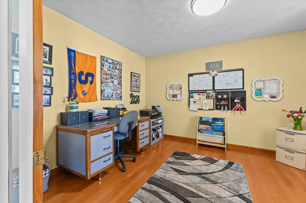 19 Dubois Drive South Burlington VT 05403