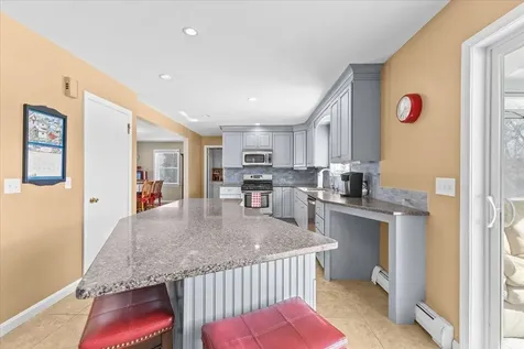 19 Dubois Drive South Burlington VT 05403