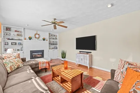 19 Dubois Drive South Burlington VT 05403