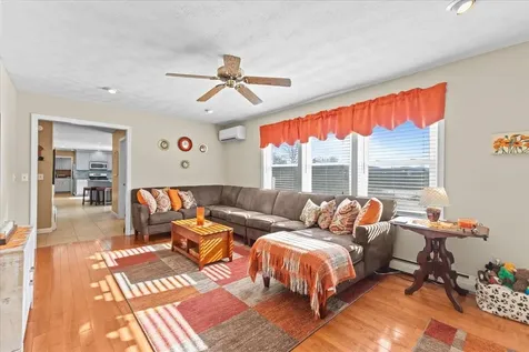 19 Dubois Drive South Burlington VT 05403