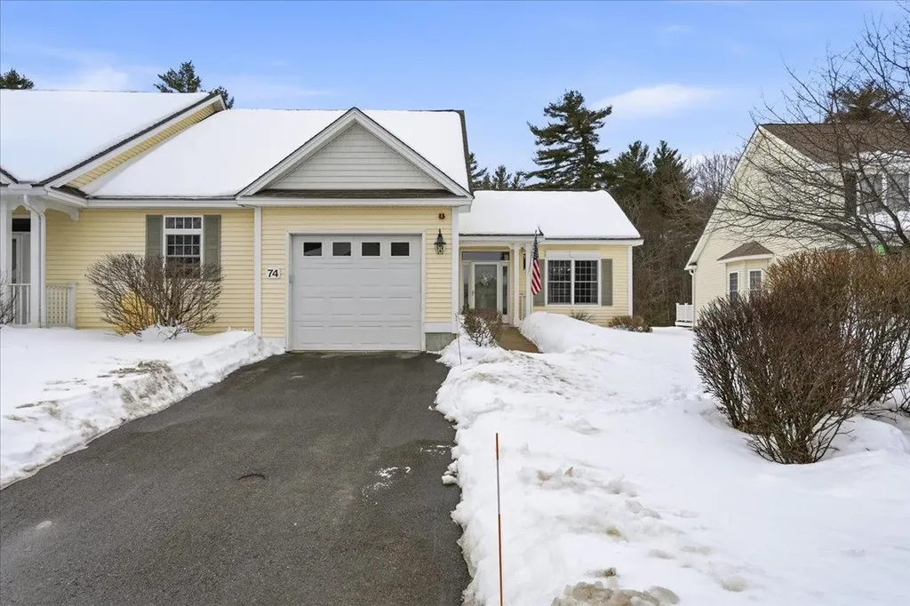 74 Old Stage Road Litchfield NH 03052