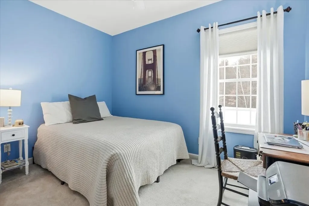 74 Old Stage Road Litchfield NH 03052