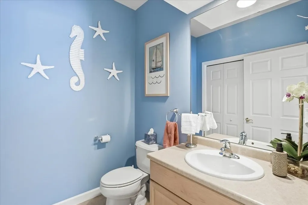 74 Old Stage Road Litchfield NH 03052