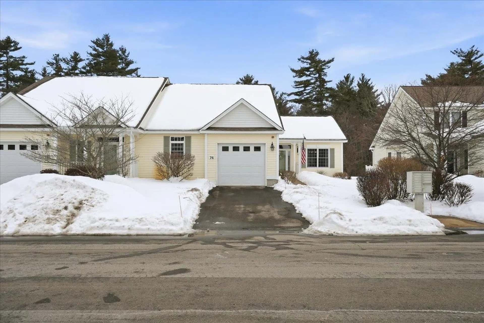 74 Old Stage Road Litchfield NH 03052