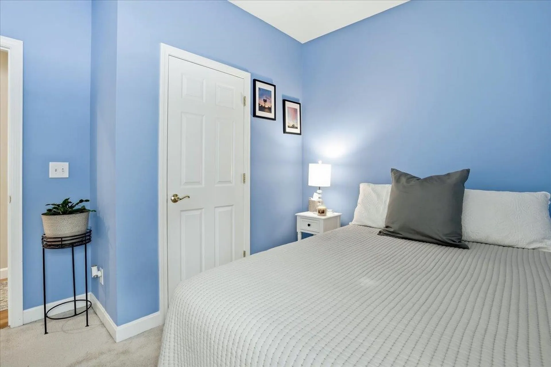 74 Old Stage Road Litchfield NH 03052