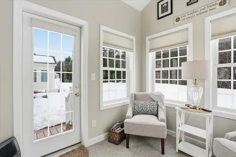 74 Old Stage Road Litchfield NH 03052