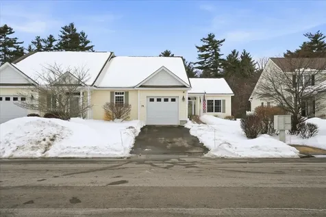 74 Old Stage Road Litchfield NH 03052