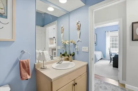 74 Old Stage Road Litchfield NH 03052