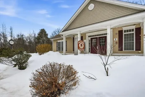 74 Old Stage Road Litchfield NH 03052