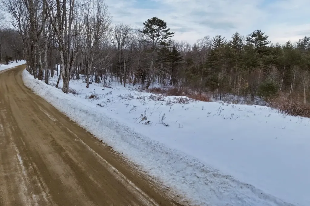 793 Texas Hill Road Plymouth NH 03264