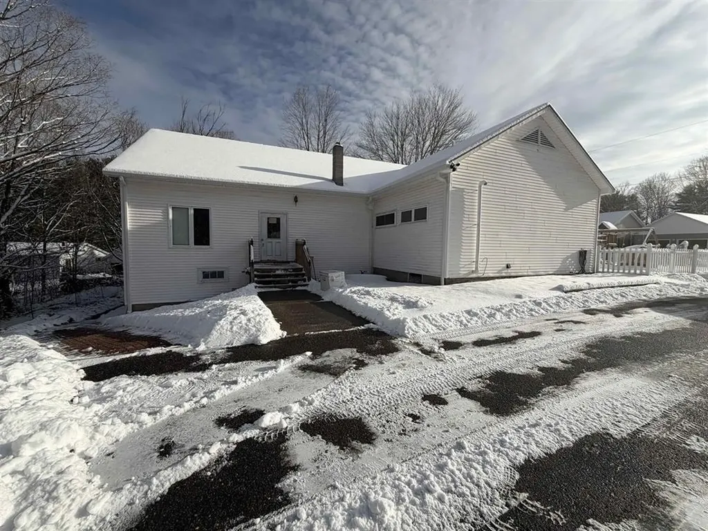 92 West Main Street Hyde Park VT 05655