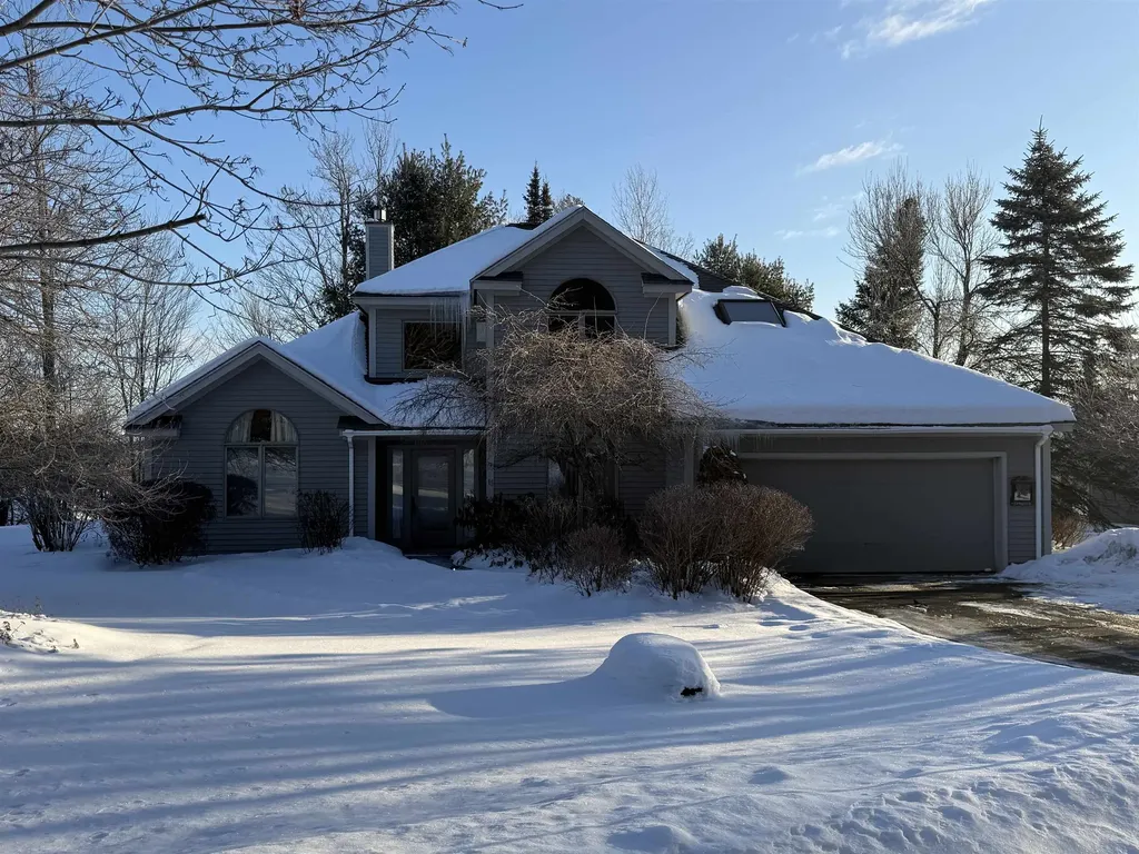 16 Sterling Springs Drive Hartford VT 05001