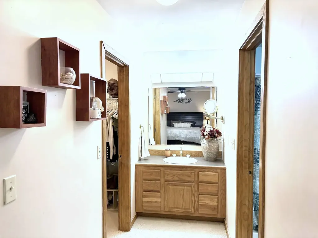 16 Cortland Road Milford NH 03055