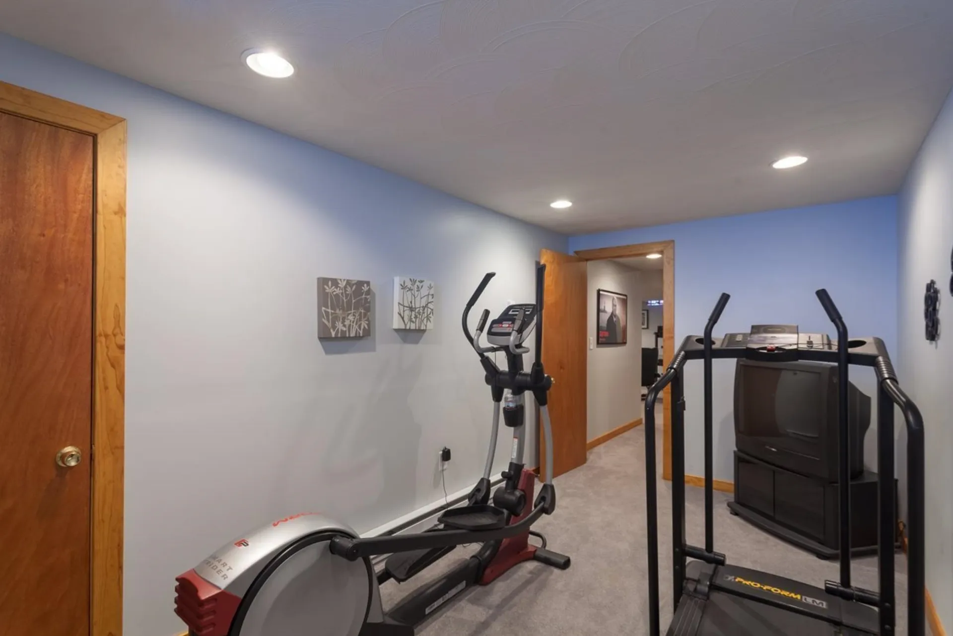 16 Cortland Road Milford NH 03055