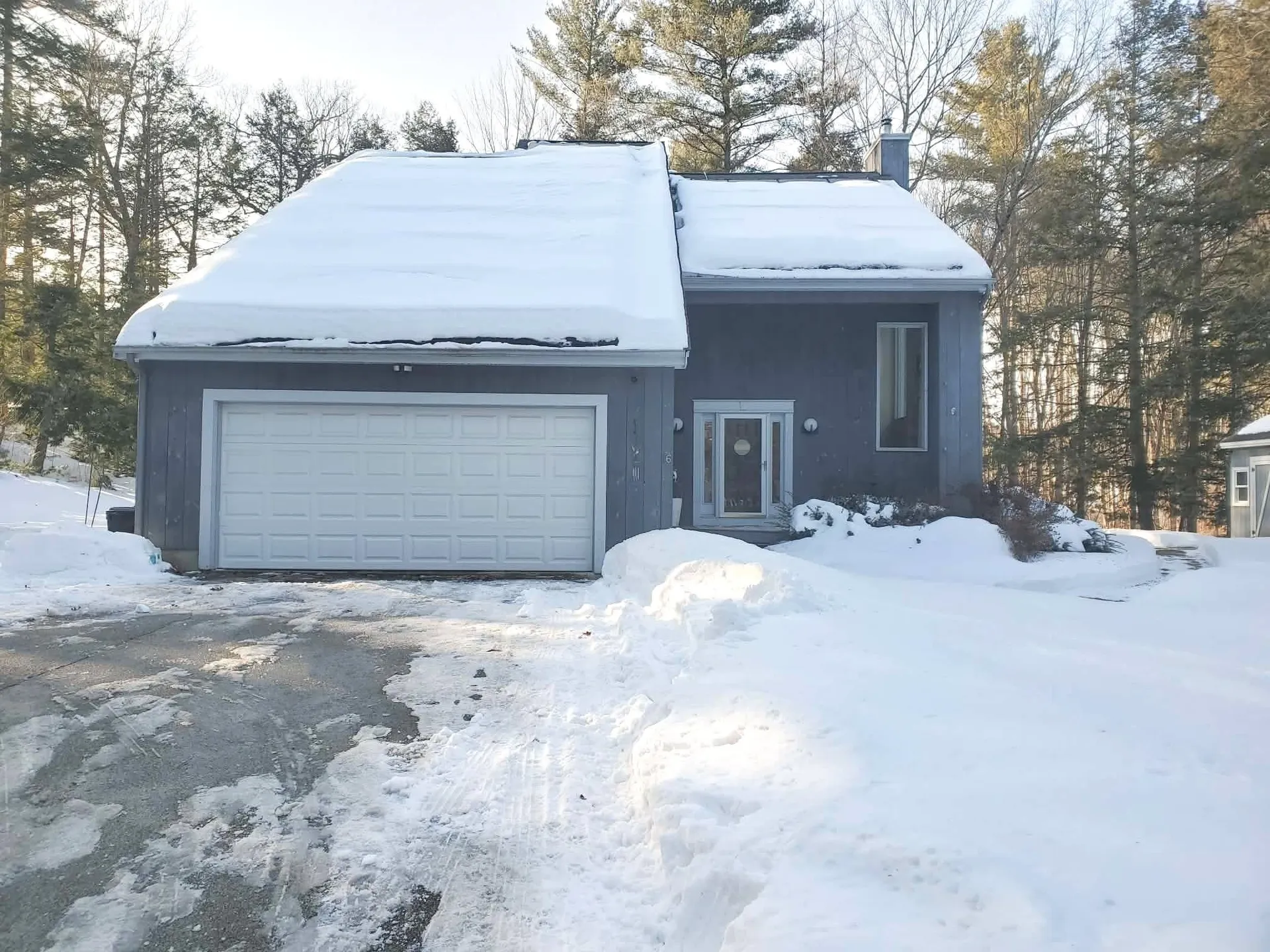 16 Cortland Road Milford NH 03055