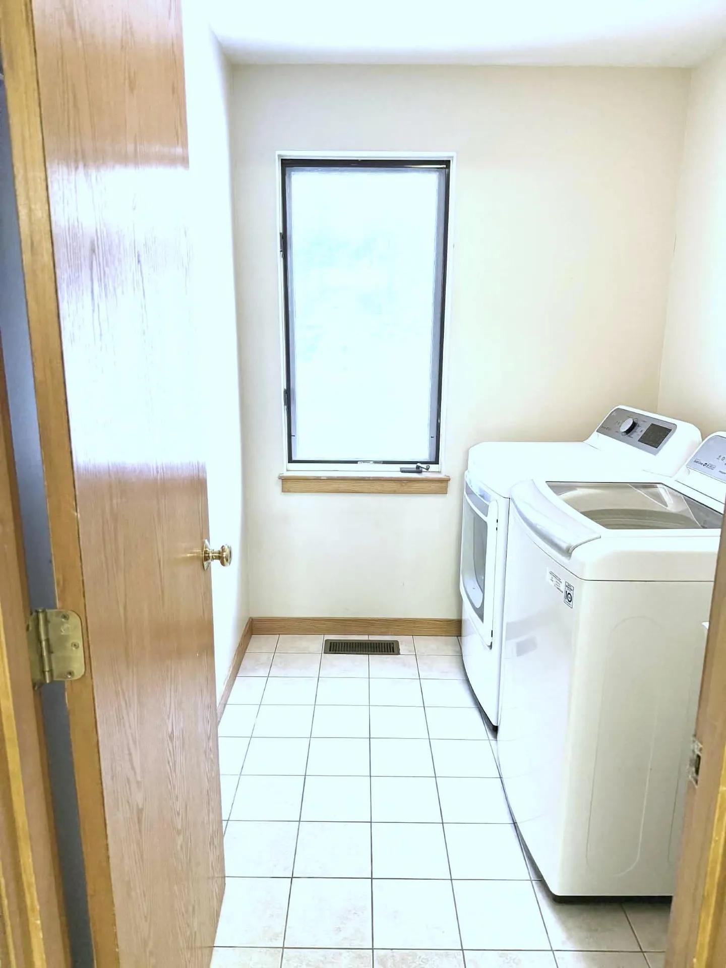 16 Cortland Road Milford NH 03055