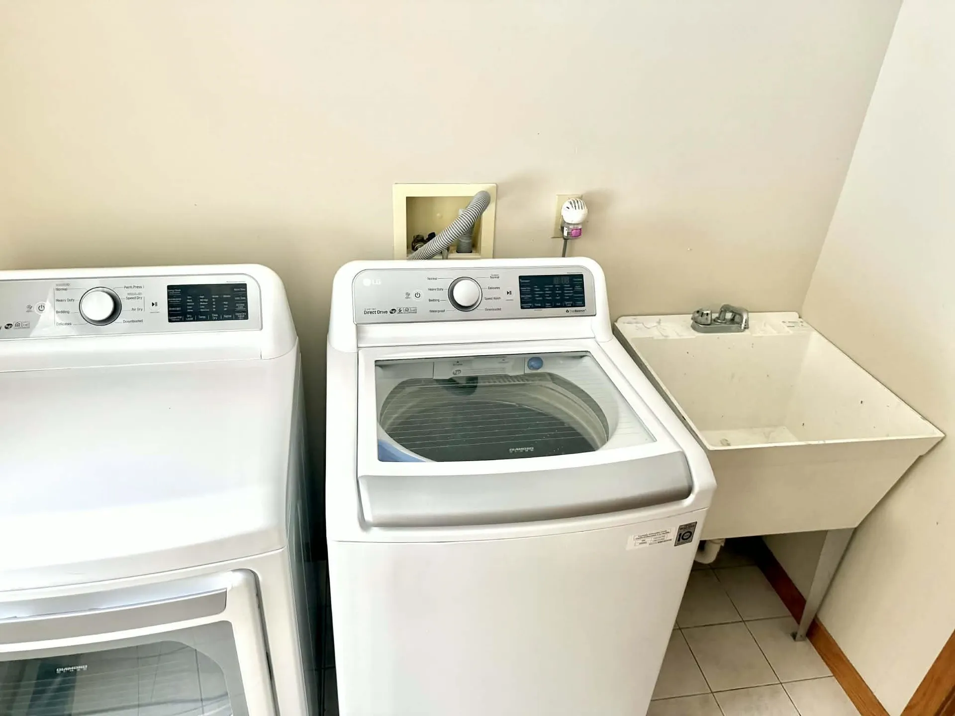 16 Cortland Road Milford NH 03055