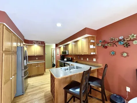 16 Cortland Road Milford NH 03055