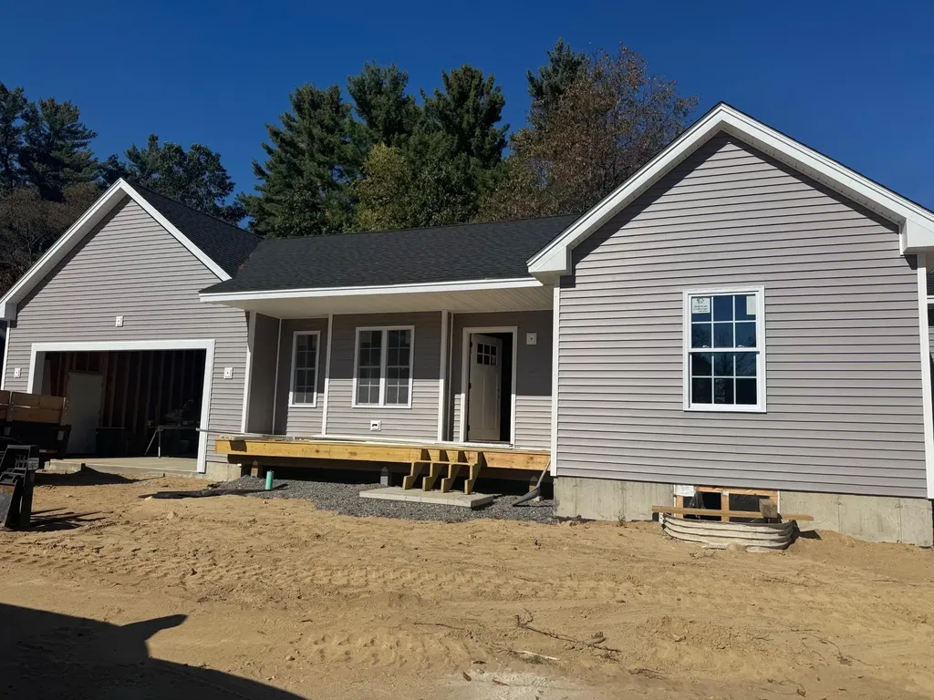 3 Magnolia Way Keene NH 03431