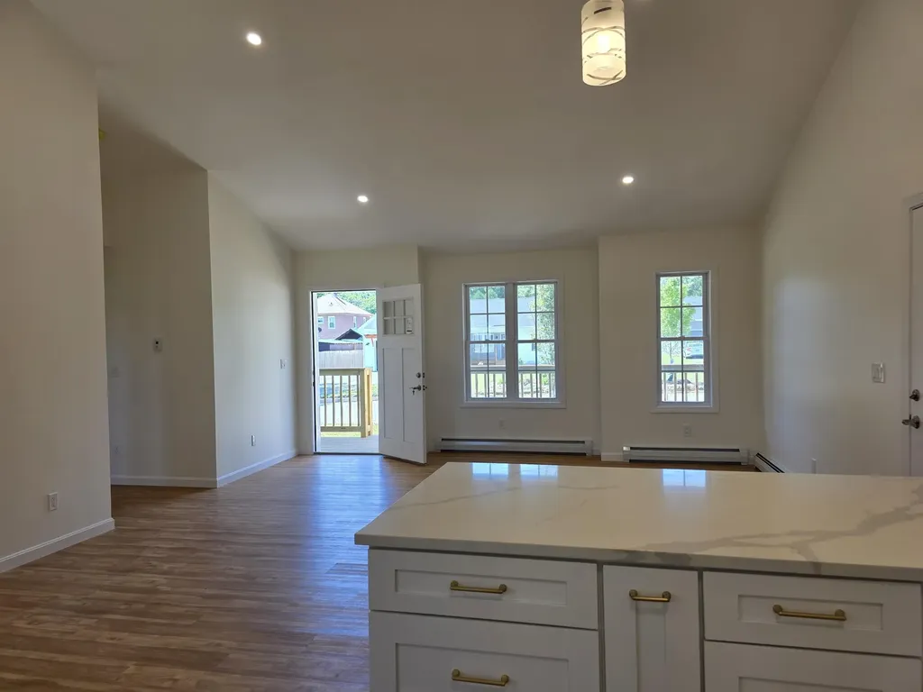 3 Magnolia Way Keene NH 03431