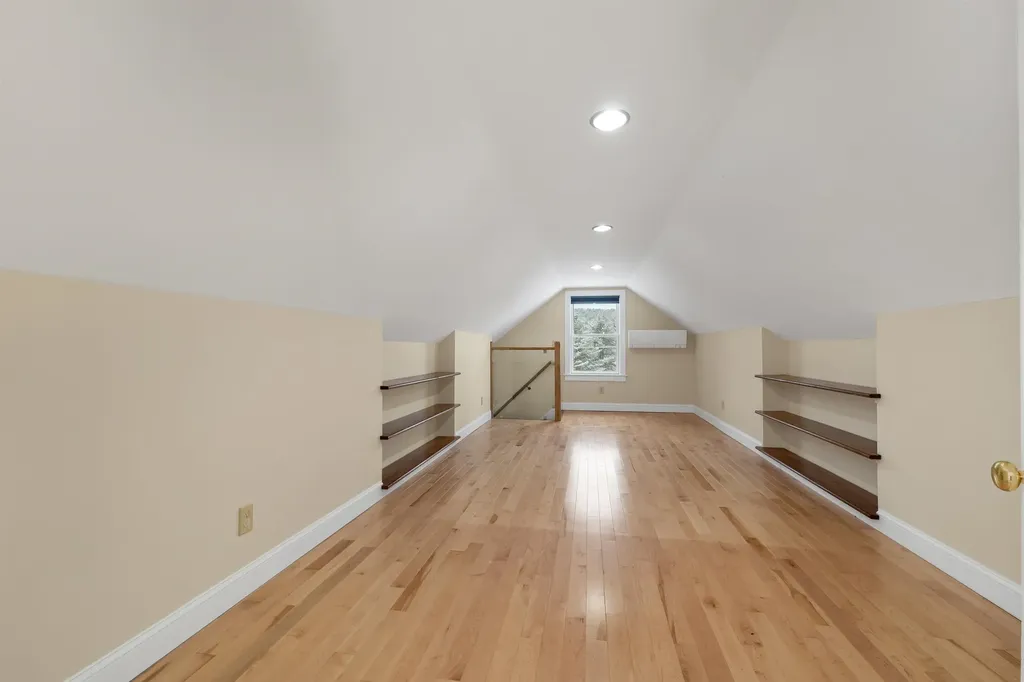 50 Bob White Lane Norwich VT 05055