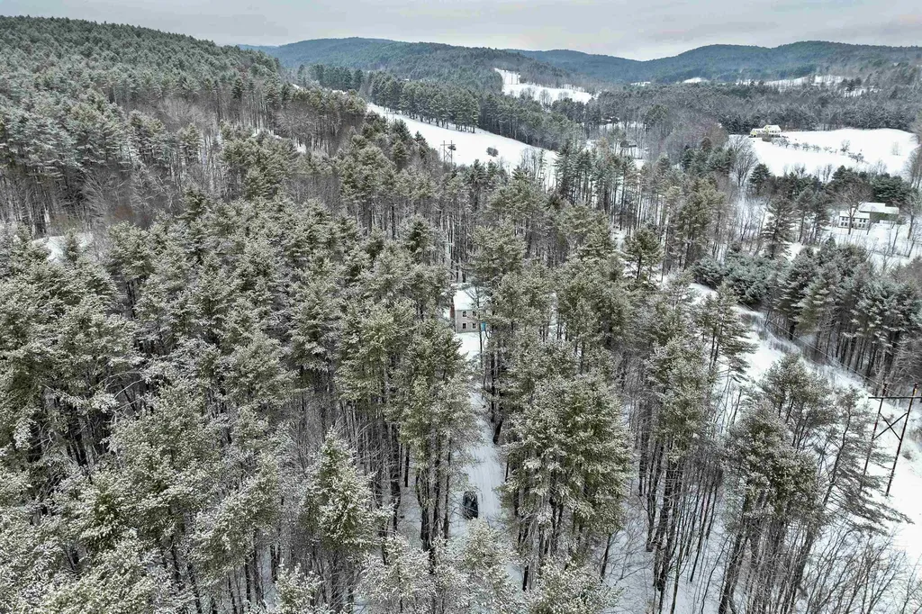 50 Bob White Lane Norwich VT 05055