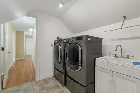 50 Bob White Lane Norwich VT 05055