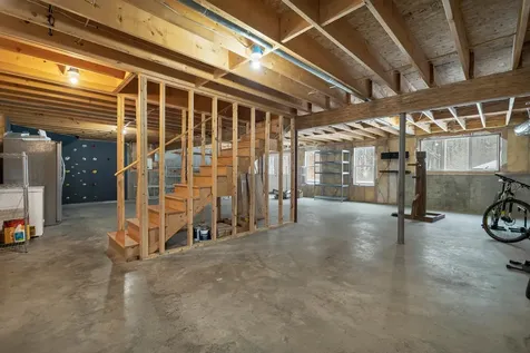 50 Bob White Lane Norwich VT 05055