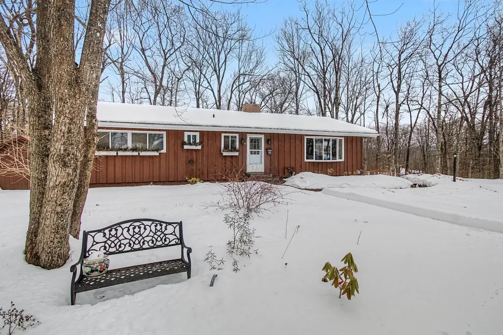 14 Skyline Drive Essex VT 05452