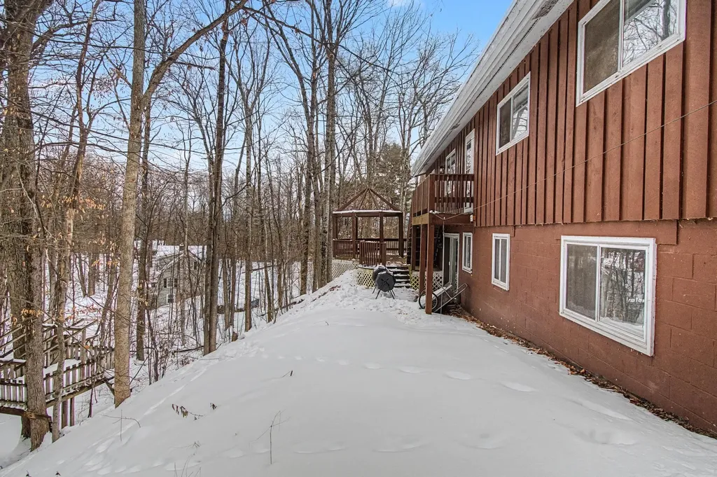 14 Skyline Drive Essex VT 05452