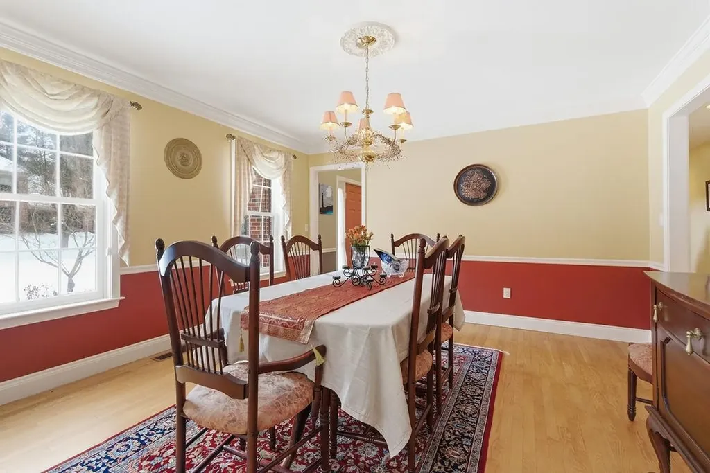 20 Salmon Brook Drive Nashua NH 03062