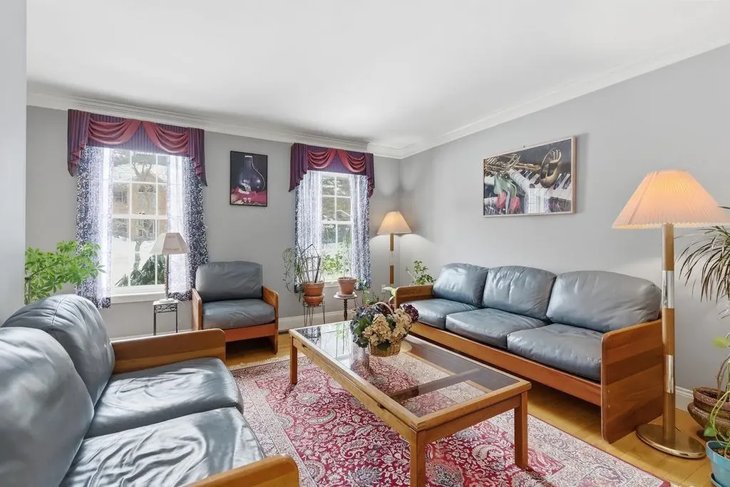 20 Salmon Brook Drive Nashua NH 03062