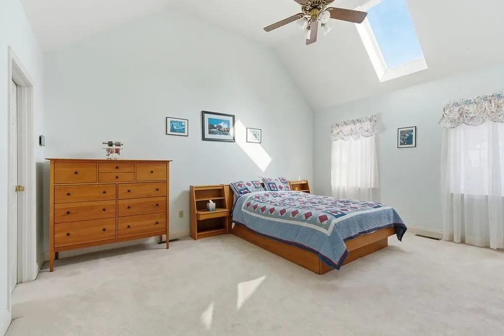 20 Salmon Brook Drive Nashua NH 03062