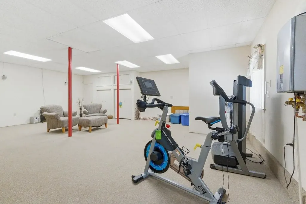 20 Salmon Brook Drive Nashua NH 03062