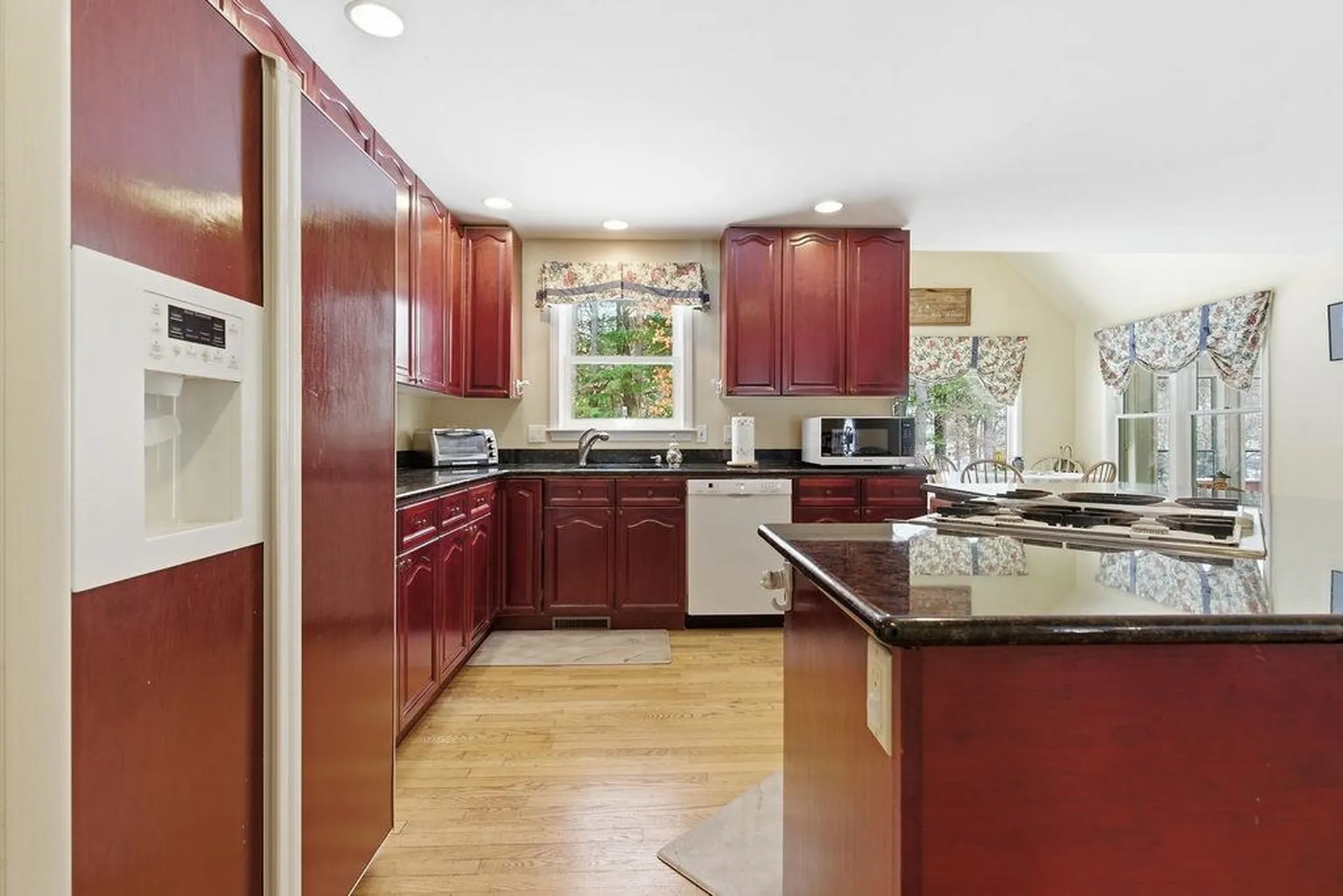 20 Salmon Brook Drive Nashua NH 03062